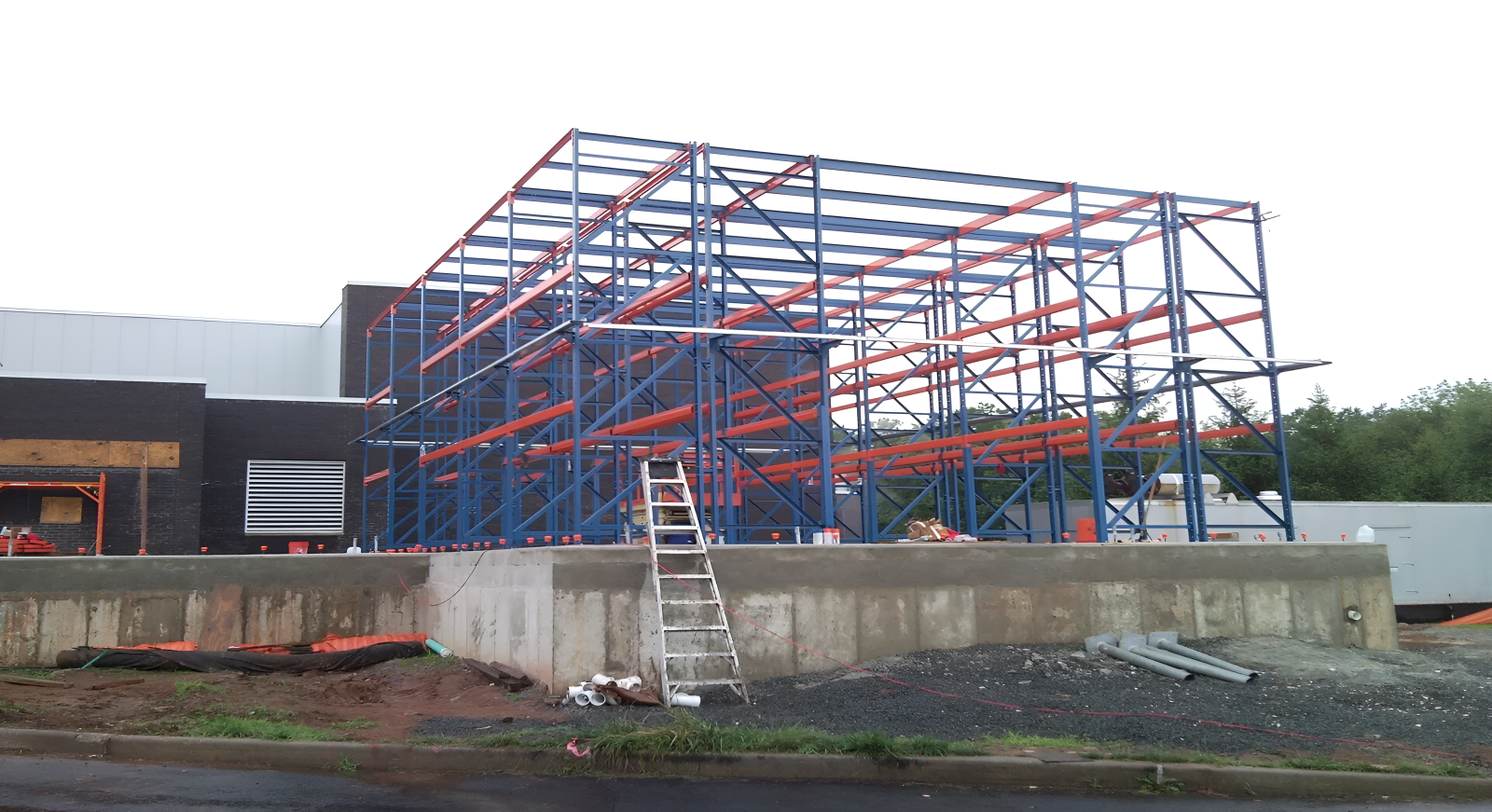 industrial-pallet-racking-system-construction-site